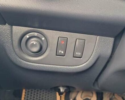 Серый Дачия Sandero StepWay, объемом двигателя 1.5 л и пробегом 191 тыс. км за 8500 $, фото 99 на Automoto.ua