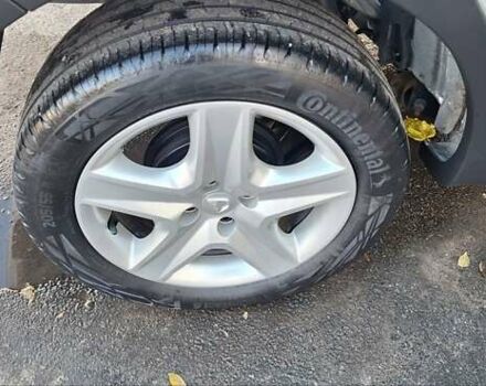 Серый Дачия Sandero StepWay, объемом двигателя 1.5 л и пробегом 191 тыс. км за 8500 $, фото 77 на Automoto.ua