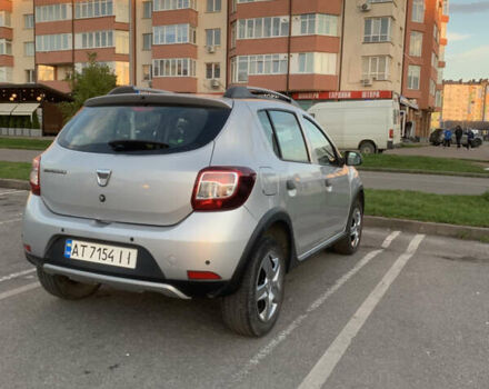 Серый Дачия Sandero StepWay, объемом двигателя 1.5 л и пробегом 107 тыс. км за 8750 $, фото 3 на Automoto.ua
