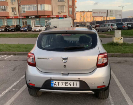 Серый Дачия Sandero StepWay, объемом двигателя 1.5 л и пробегом 107 тыс. км за 8750 $, фото 4 на Automoto.ua