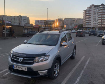 Серый Дачия Sandero StepWay, объемом двигателя 1.5 л и пробегом 107 тыс. км за 8750 $, фото 1 на Automoto.ua