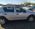 Серый Дачия Sandero StepWay, объемом двигателя 0.9 л и пробегом 84 тыс. км за 6950 $, фото 5 на Automoto.ua