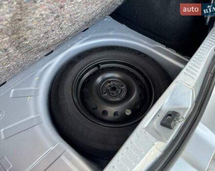 Серый Дачия Sandero StepWay, объемом двигателя 1.5 л и пробегом 130 тыс. км за 9600 $, фото 18 на Automoto.ua