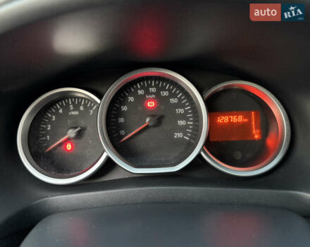 Серый Дачия Sandero StepWay, объемом двигателя 1.5 л и пробегом 130 тыс. км за 9600 $, фото 17 на Automoto.ua