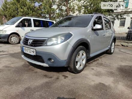 Серый Дачия Sandero StepWay, объемом двигателя 1.5 л и пробегом 170 тыс. км за 6250 $, фото 1 на Automoto.ua