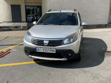 Сірий Дачія Sandero StepWay, об'ємом двигуна 1.6 л та пробігом 195 тис. км за 7200 $, фото 1 на Automoto.ua