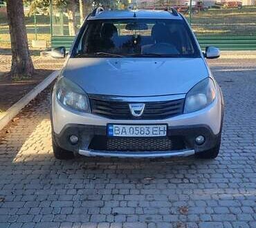 Дачія Sandero StepWay 2010 у Кропивницькому (Кіровограді) на Automoto.ua Сірий Дачія Sandero StepWay, об'ємом двигуна 1.5 л та пробігом 320 тис. км за 5000 $, фото 1 на Automoto.ua
