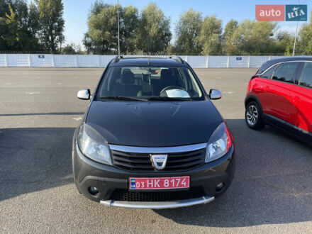 Дачия Sandero StepWay 2011 в Киеве на Automoto.ua Серый Дачия Sandero StepWay, объемом двигателя 1.6 л и пробегом 212 тыс. км за 7200 $, фото 1 на Automoto.ua