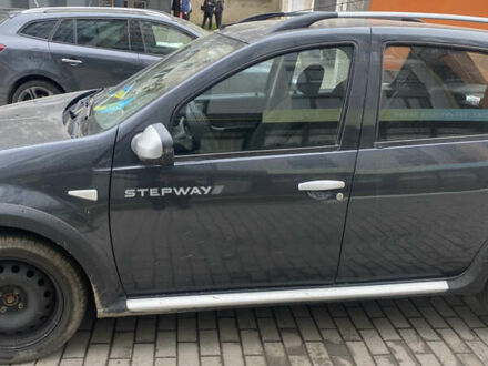 Дачія Sandero StepWay 2011 у Рівному на Automoto.ua Сірий Дачія Sandero StepWay, об'ємом двигуна 1.6 л та пробігом 220 тис. км за 6200 $, фото 1 на Automoto.ua