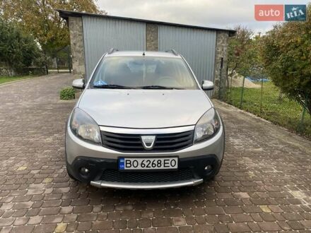 Дачия Sandero StepWay 2011 в Тернополе на Automoto.ua Серый Дачия Sandero StepWay, объемом двигателя 1.6 л и пробегом 182 тыс. км за 6000 $, фото 1 на Automoto.ua