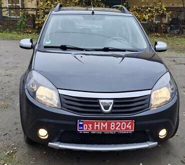Серый Дачия Sandero StepWay, объемом двигателя 1.6 л и пробегом 128 тыс. км за 7300 $, фото 1 на Automoto.ua