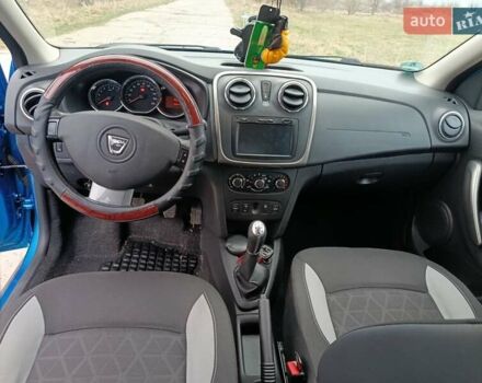 Синий Дачия Sandero StepWay, объемом двигателя 1.5 л и пробегом 79 тыс. км за 7700 $, фото 2 на Automoto.ua