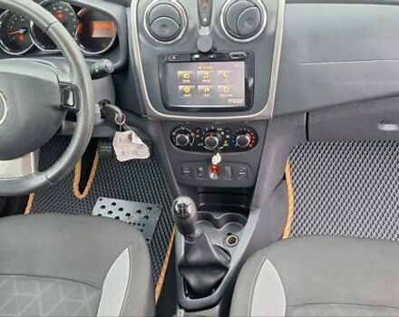 Синій Дачія Sandero StepWay, об'ємом двигуна 1.5 л та пробігом 198 тис. км за 8900 $, фото 88 на Automoto.ua