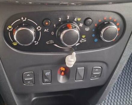 Синій Дачія Sandero StepWay, об'ємом двигуна 1.5 л та пробігом 198 тис. км за 8900 $, фото 140 на Automoto.ua