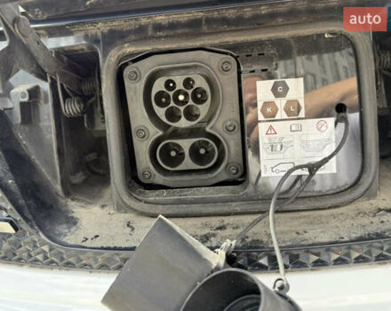 Белый Дачия Spring, объемом двигателя 0 л и пробегом 11 тыс. км за 8550 $, фото 13 на Automoto.ua