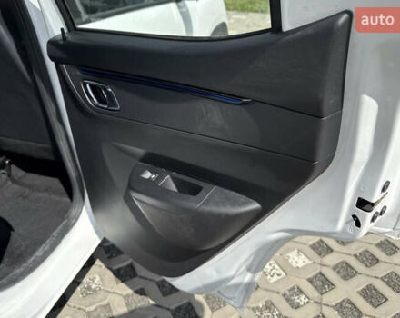 Белый Дачия Spring, объемом двигателя 0 л и пробегом 11 тыс. км за 8550 $, фото 36 на Automoto.ua