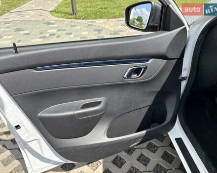 Белый Дачия Spring, объемом двигателя 0 л и пробегом 9 тыс. км за 7950 $, фото 32 на Automoto.ua