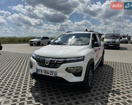 Белый Дачия Spring, объемом двигателя 0 л и пробегом 9 тыс. км за 7950 $, фото 1 на Automoto.ua