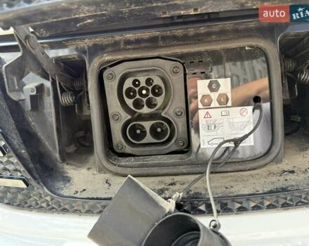 Белый Дачия Spring, объемом двигателя 0 л и пробегом 9 тыс. км за 7950 $, фото 14 на Automoto.ua