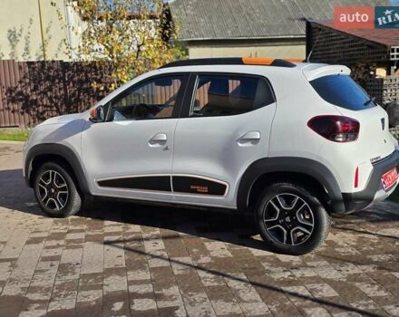 Белый Дачия Spring, объемом двигателя 0 л и пробегом 27 тыс. км за 9150 $, фото 7 на Automoto.ua