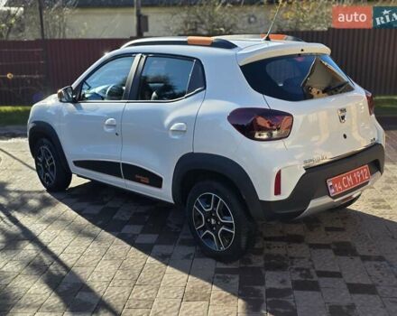 Белый Дачия Spring, объемом двигателя 0 л и пробегом 27 тыс. км за 9150 $, фото 10 на Automoto.ua