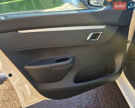 Белый Дачия Spring, объемом двигателя 0 л и пробегом 27 тыс. км за 9150 $, фото 34 на Automoto.ua