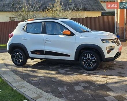 Белый Дачия Spring, объемом двигателя 0 л и пробегом 27 тыс. км за 9150 $, фото 6 на Automoto.ua