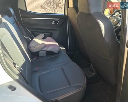 Белый Дачия Spring, объемом двигателя 0 л и пробегом 27 тыс. км за 9150 $, фото 28 на Automoto.ua