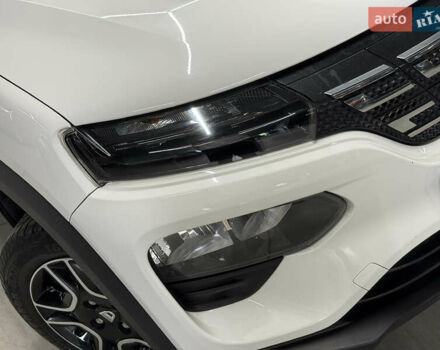 Белый Дачия Spring, объемом двигателя 0 л и пробегом 50 тыс. км за 7600 $, фото 4 на Automoto.ua