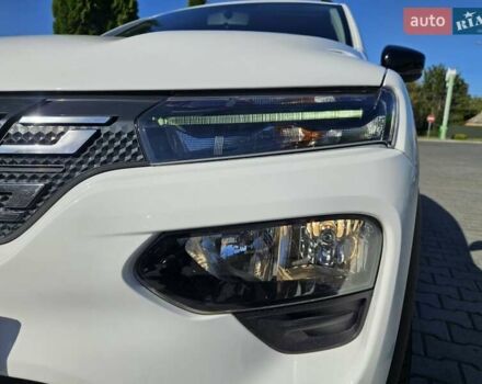 Белый Дачия Spring, объемом двигателя 0 л и пробегом 32 тыс. км за 9800 $, фото 19 на Automoto.ua