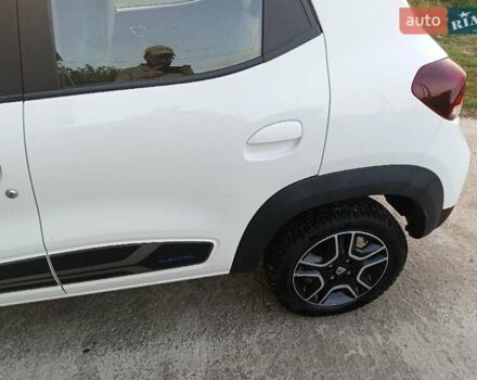 Белый Дачия Spring, объемом двигателя 0 л и пробегом 41 тыс. км за 9800 $, фото 9 на Automoto.ua