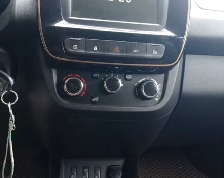 Белый Дачия Spring, объемом двигателя 0 л и пробегом 14 тыс. км за 9500 $, фото 4 на Automoto.ua