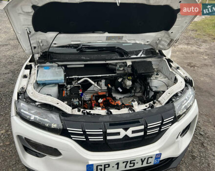 Белый Дачия Spring, объемом двигателя 0 л и пробегом 38 тыс. км за 6900 $, фото 9 на Automoto.ua