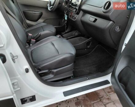 Білий Дачія Spring, об'ємом двигуна 0 л та пробігом 40 тис. км за 9450 $, фото 40 на Automoto.ua