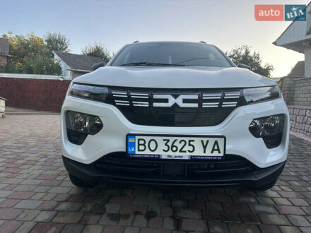 Белый Дачия Spring, объемом двигателя 0 л и пробегом 988 тыс. км за 12000 $, фото 1 на Automoto.ua