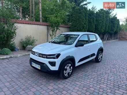 Белый Дачия Spring, объемом двигателя 0 л и пробегом 7 тыс. км за 12999 $, фото 1 на Automoto.ua