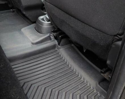 Черный Дачия Spring, объемом двигателя 0 л и пробегом 33 тыс. км за 11700 $, фото 13 на Automoto.ua