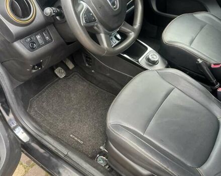 Чорний Дачія Spring, об'ємом двигуна 0 л та пробігом 45 тис. км за 7200 $, фото 26 на Automoto.ua