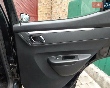 Черный Дачия Spring, объемом двигателя 0 л и пробегом 33 тыс. км за 11700 $, фото 16 на Automoto.ua