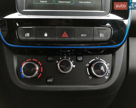 Черный Дачия Spring, объемом двигателя 0 л и пробегом 57 тыс. км за 8499 $, фото 14 на Automoto.ua