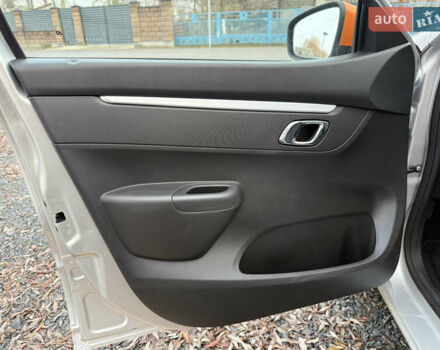 Дачия Spring, объемом двигателя 0 л и пробегом 16 тыс. км за 9500 $, фото 13 на Automoto.ua