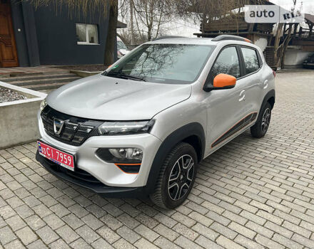 Серый Дачия Spring, объемом двигателя 0 л и пробегом 9 тыс. км за 15300 $, фото 2 на Automoto.ua