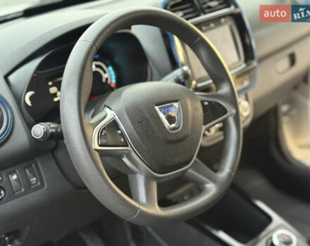Сірий Дачія Spring, об'ємом двигуна 0 л та пробігом 15 тис. км за 8999 $, фото 12 на Automoto.ua
