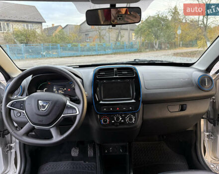Сірий Дачія Spring, об'ємом двигуна 0 л та пробігом 15 тис. км за 8999 $, фото 14 на Automoto.ua