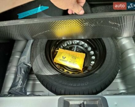 Сірий Дачія Spring, об'ємом двигуна 0 л та пробігом 25 тис. км за 8900 $, фото 16 на Automoto.ua