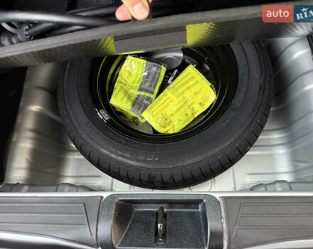 Сірий Дачія Spring, об'ємом двигуна 0 л та пробігом 15 тис. км за 8999 $, фото 10 на Automoto.ua