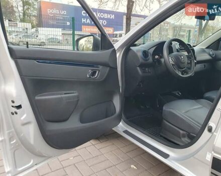 Сірий Дачія Spring, об'ємом двигуна 0 л та пробігом 14 тис. км за 8999 $, фото 39 на Automoto.ua
