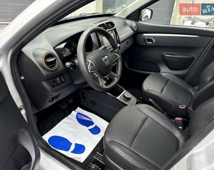 Серый Дачия Spring, объемом двигателя 0 л и пробегом 32 тыс. км за 8950 $, фото 20 на Automoto.ua