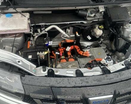 Серый Дачия Spring, объемом двигателя 0 л и пробегом 33 тыс. км за 8499 $, фото 19 на Automoto.ua