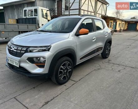 Серый Дачия Spring, объемом двигателя 0 л и пробегом 53 тыс. км за 8999 $, фото 2 на Automoto.ua